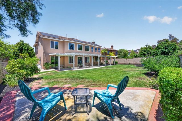 2332 Douglaston, Escondido, CA 92026