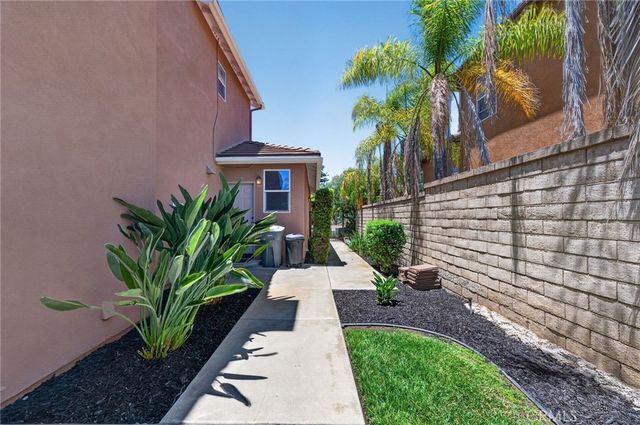 2332 Douglaston, Escondido, CA 92026