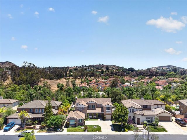 2332 Douglaston, Escondido, CA 92026