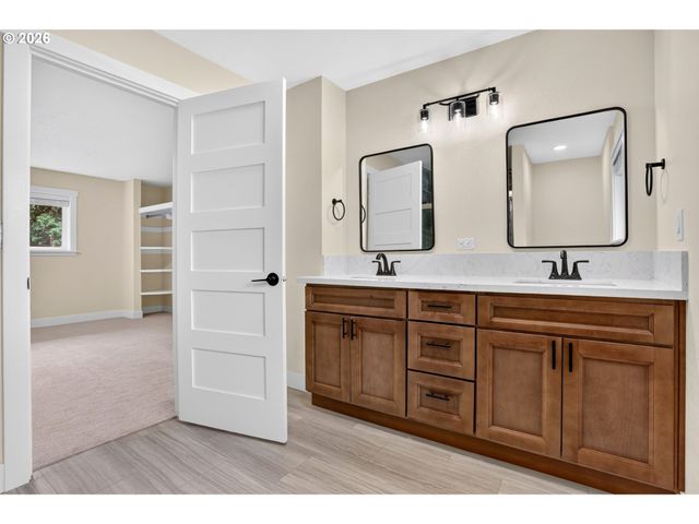 13670 Sw 21ST St, Beaverton, OR 97008