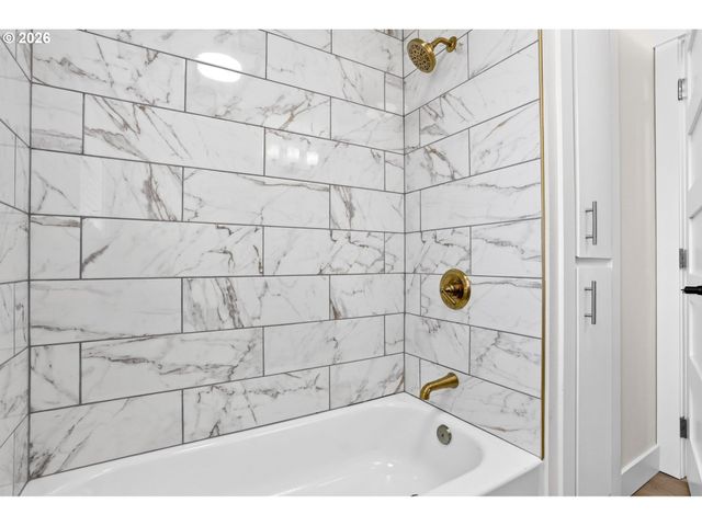 13670 Sw 21ST St, Beaverton, OR 97008