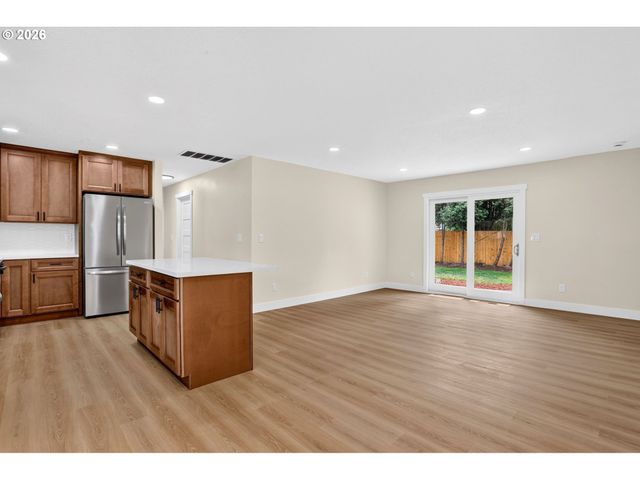 13670 Sw 21ST St, Beaverton, OR 97008