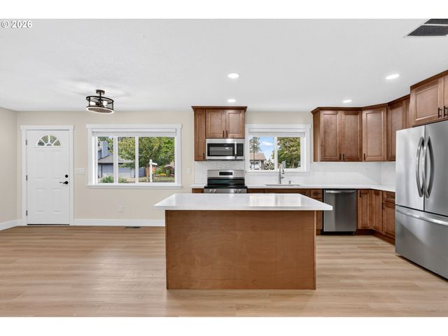 13670 Sw 21ST St, Beaverton, OR 97008