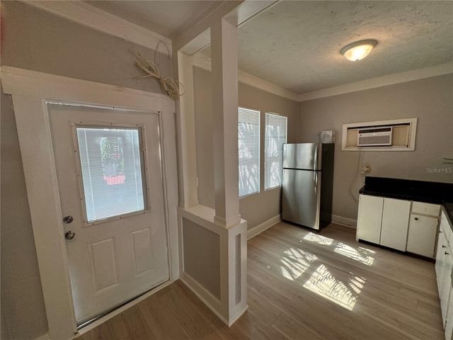 7306 EARLWOOD AVENUE, Mount Dora, FL 32757