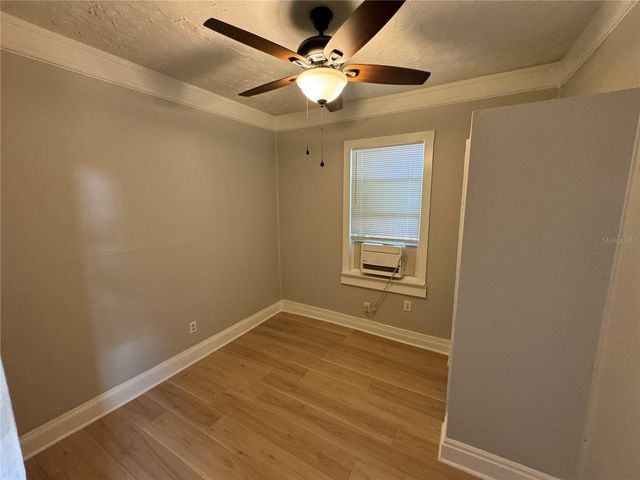 7306 EARLWOOD AVENUE, Mount Dora, FL 32757