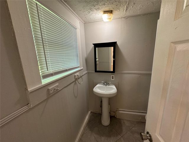 7306 EARLWOOD AVENUE, Mount Dora, FL 32757