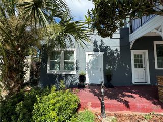 7306 EARLWOOD AVENUE, Mount Dora, FL 32757