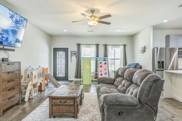 424 N Mcgraw Street, Forney, TX 75126