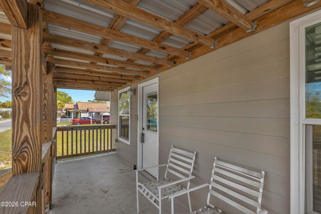 712 College Avenue, Panama City, FL 32401