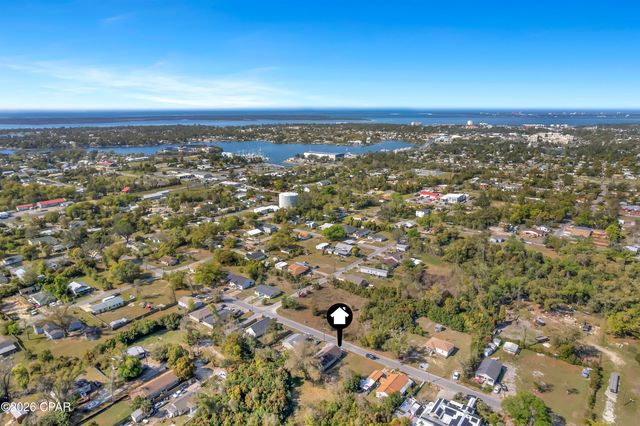 712 College Avenue, Panama City, FL 32401