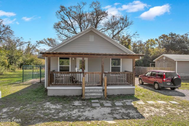 712 College Avenue, Panama City, FL 32401