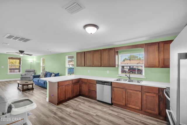 712 College Avenue, Panama City, FL 32401