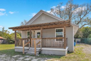 712 College Avenue, Panama City, FL 32401