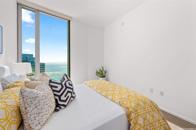 1000 Auahi Street PH 4002, Honolulu, HI 96814