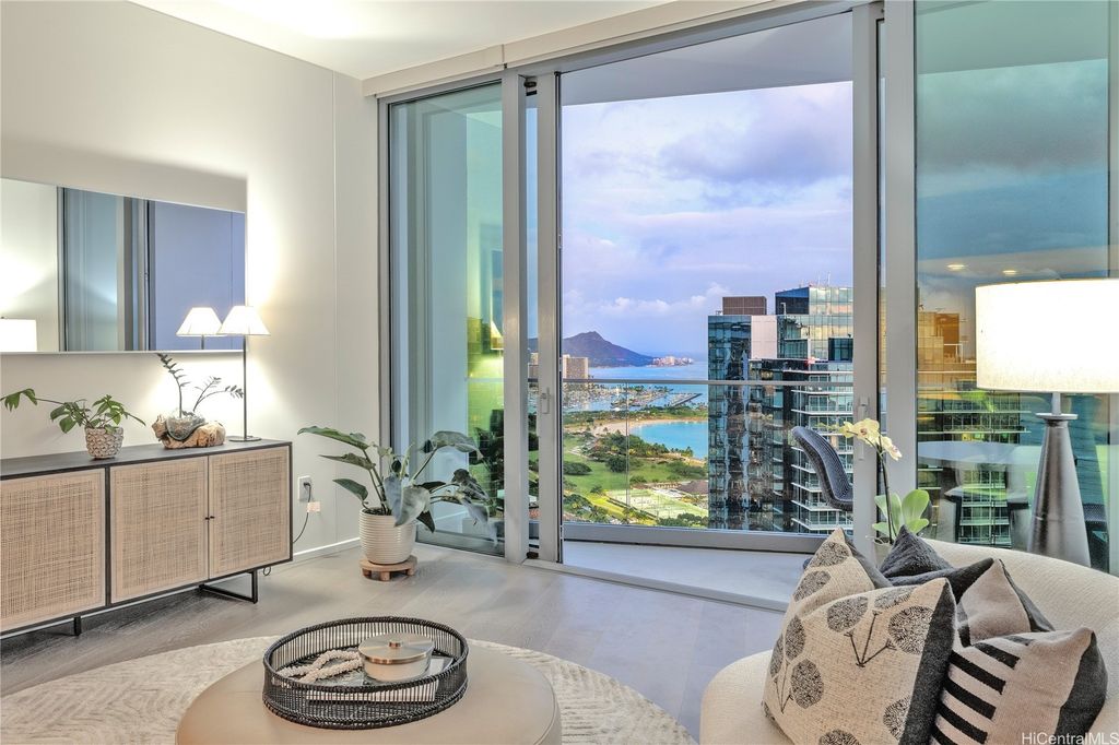 1000 Auahi Street PH 4002, Honolulu, HI 96814