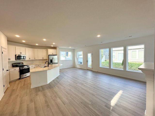 1139 150th Street W, Rosemount, MN 55068