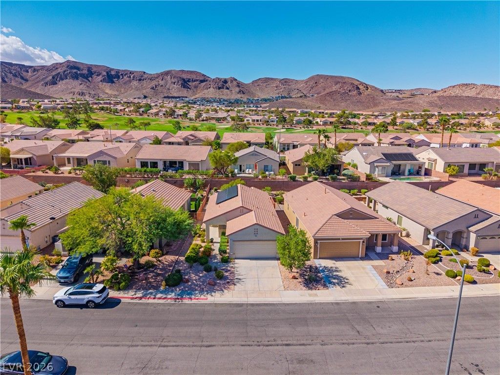 561 Carmel Mesa Drive, Henderson, NV 89012 — photo 4
