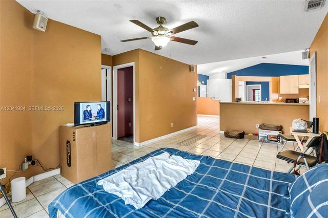 220 NW 207th Way, Pembroke Pines, FL 33029