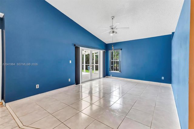 220 NW 207th Way, Pembroke Pines, FL 33029