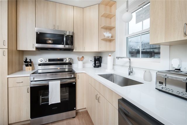 29 Dunford Street, Providence, RI 02909