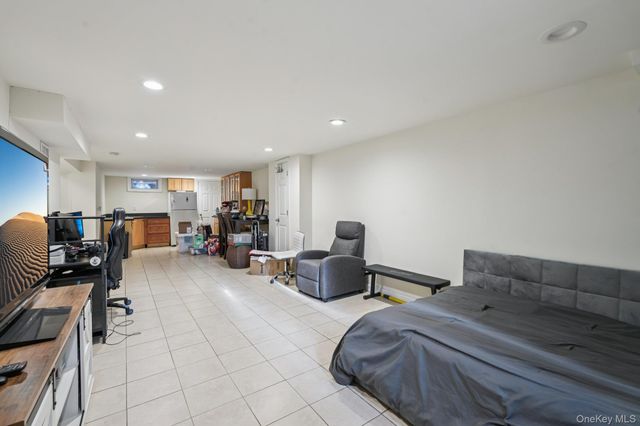 19 Tanneyanns Lane, West Haverstraw, NY 10993