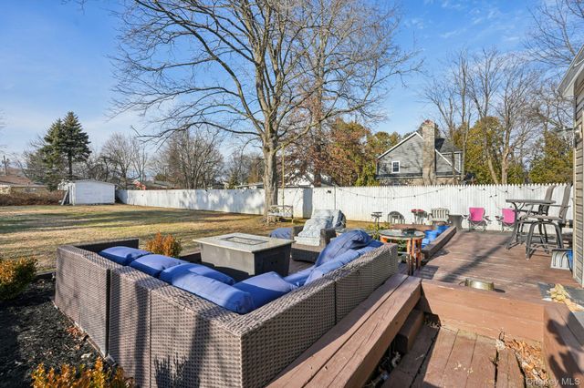 19 Tanneyanns Lane, West Haverstraw, NY 10993