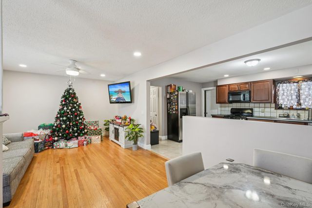 19 Tanneyanns Lane, West Haverstraw, NY 10993