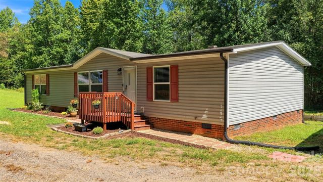 4782 29th Street Drive NE, Hickory, NC 28601
