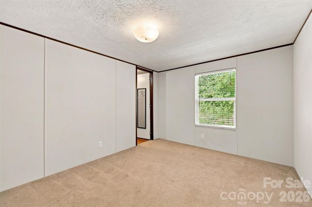 4782 29th Street Drive NE, Hickory, NC 28601