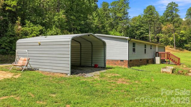 4782 29th Street Drive NE, Hickory, NC 28601