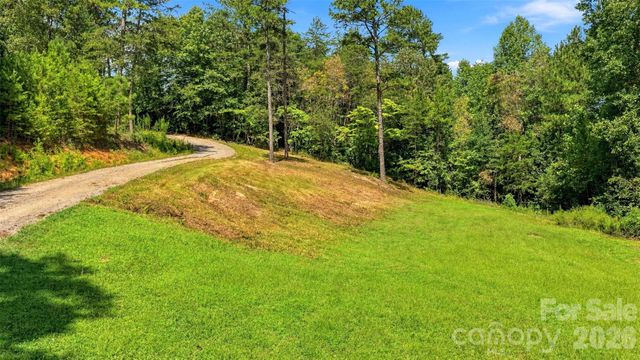 4782 29th Street Drive NE, Hickory, NC 28601