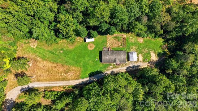 4782 29th Street Drive NE, Hickory, NC 28601