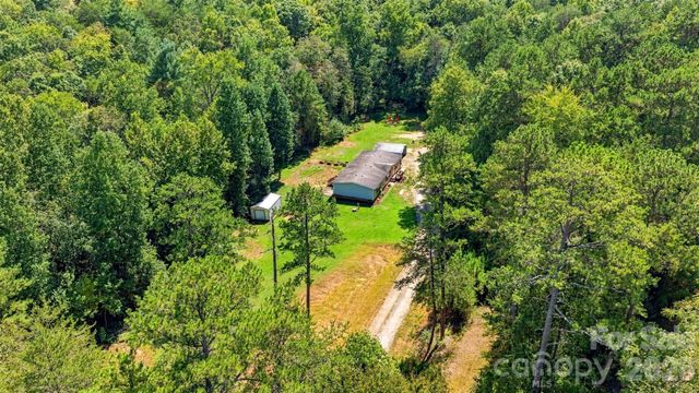 4782 29th Street Drive NE, Hickory, NC 28601