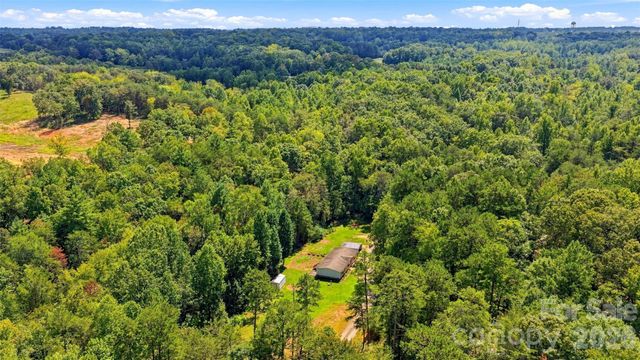 4782 29th Street Drive NE, Hickory, NC 28601