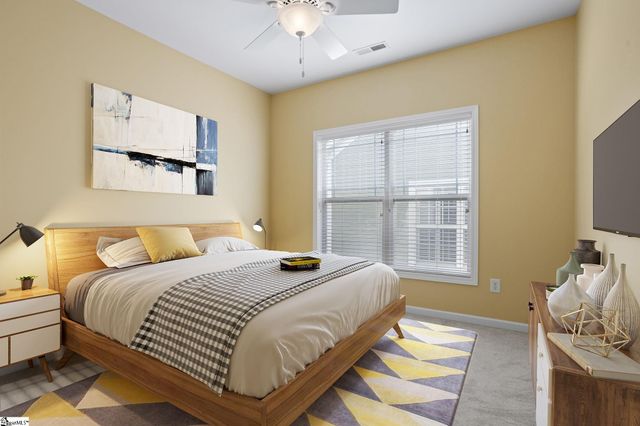 27 Pine Island Drive, Simpsonville, SC 29681