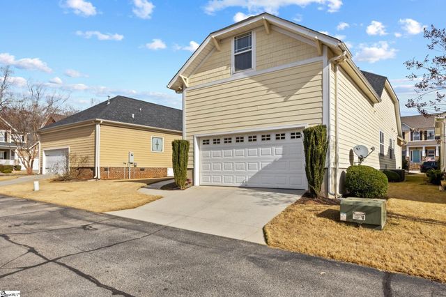 27 Pine Island Drive, Simpsonville, SC 29681