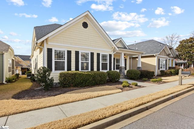 27 Pine Island Drive, Simpsonville, SC 29681