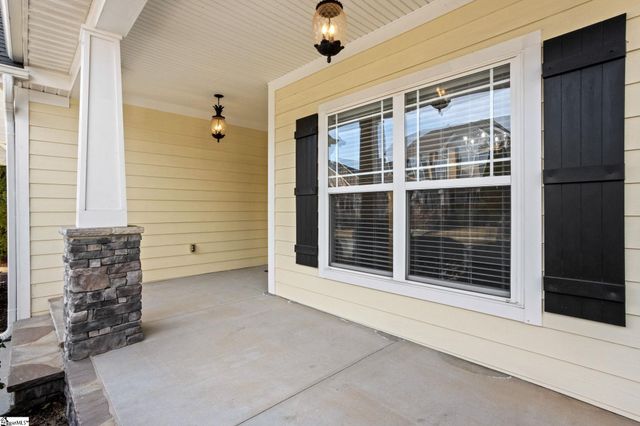 27 Pine Island Drive, Simpsonville, SC 29681