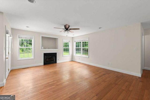 577 Everett Springs Road SW, Calhoun, GA 30701