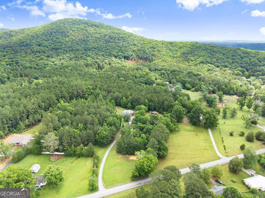 577 Everett Springs Road SW, Calhoun, GA 30701
