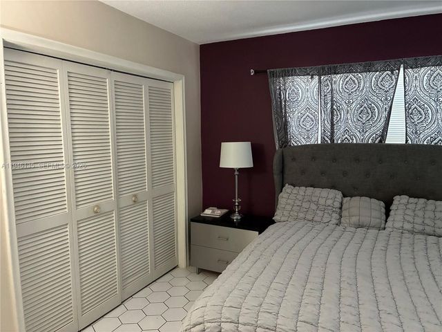 4609 Bayberry Ln, Tamarac, FL 33319