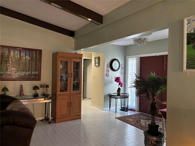 4609 Bayberry Ln, Tamarac, FL 33319