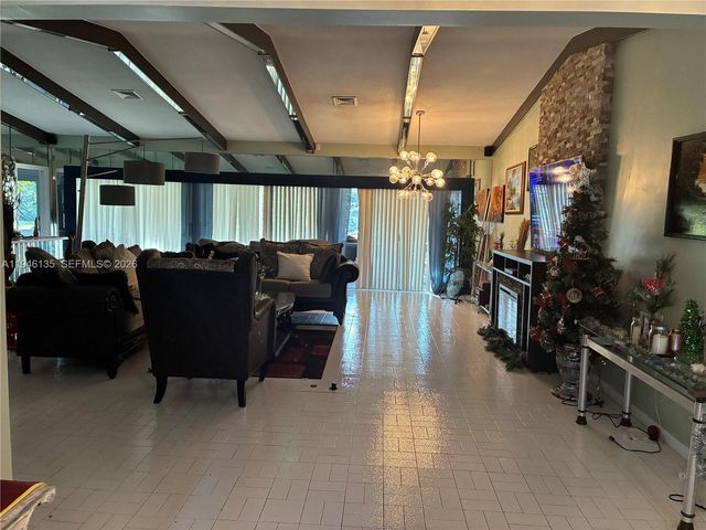 4609 Bayberry Ln, Tamarac, FL 33319