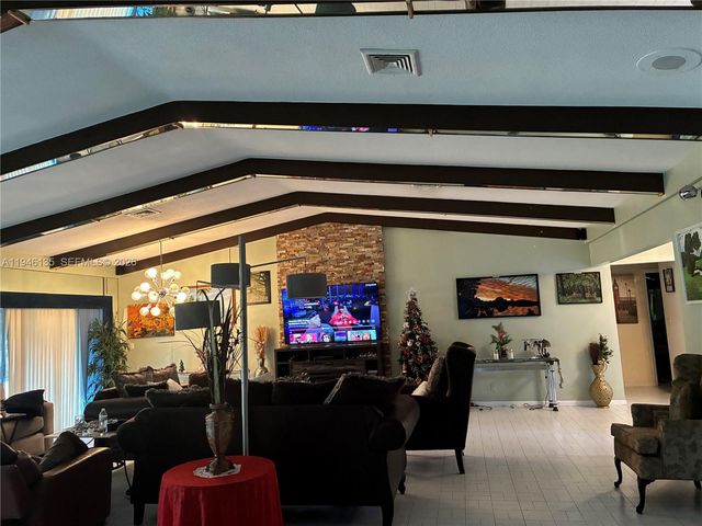 4609 Bayberry Ln, Tamarac, FL 33319