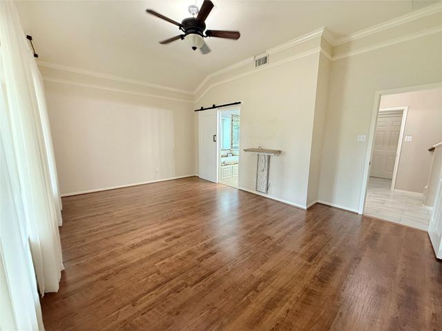 205 Peppermint Drive, Lake Jackson, TX 77566