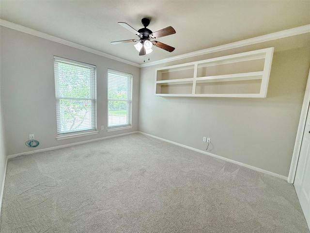 205 Peppermint Drive, Lake Jackson, TX 77566
