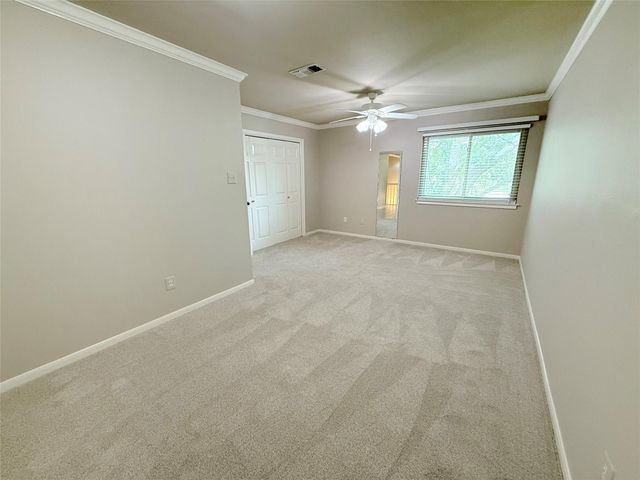 205 Peppermint Drive, Lake Jackson, TX 77566