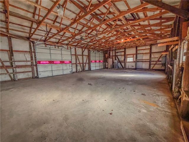 7764 2nd Street, Higginsville, MO 64037