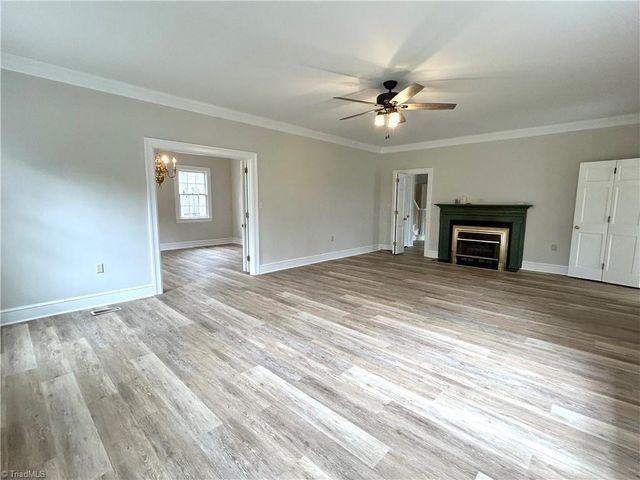 10 Mock Street, Thomasville, NC 27360