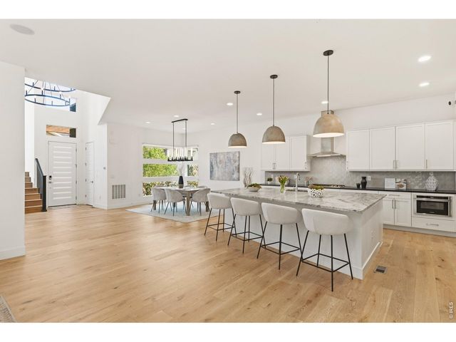 6121 Chester St, Denver, CO 80238